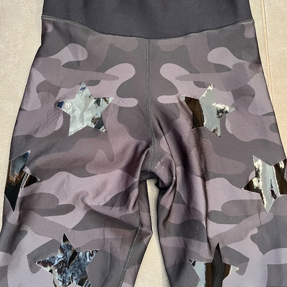 Ultracor Lux Ultra Knockout Camo Star Print High Rise Leggings Size Small - Picture 7 of 12
